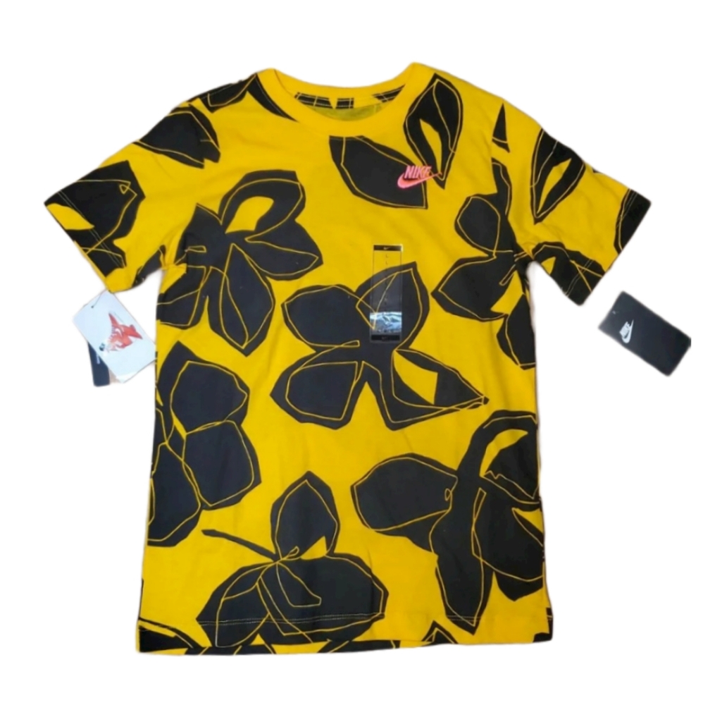 Nike t-shirt